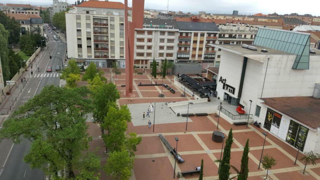 Hotel La Bilbaina Vitoria-Gasteiz Exterior foto