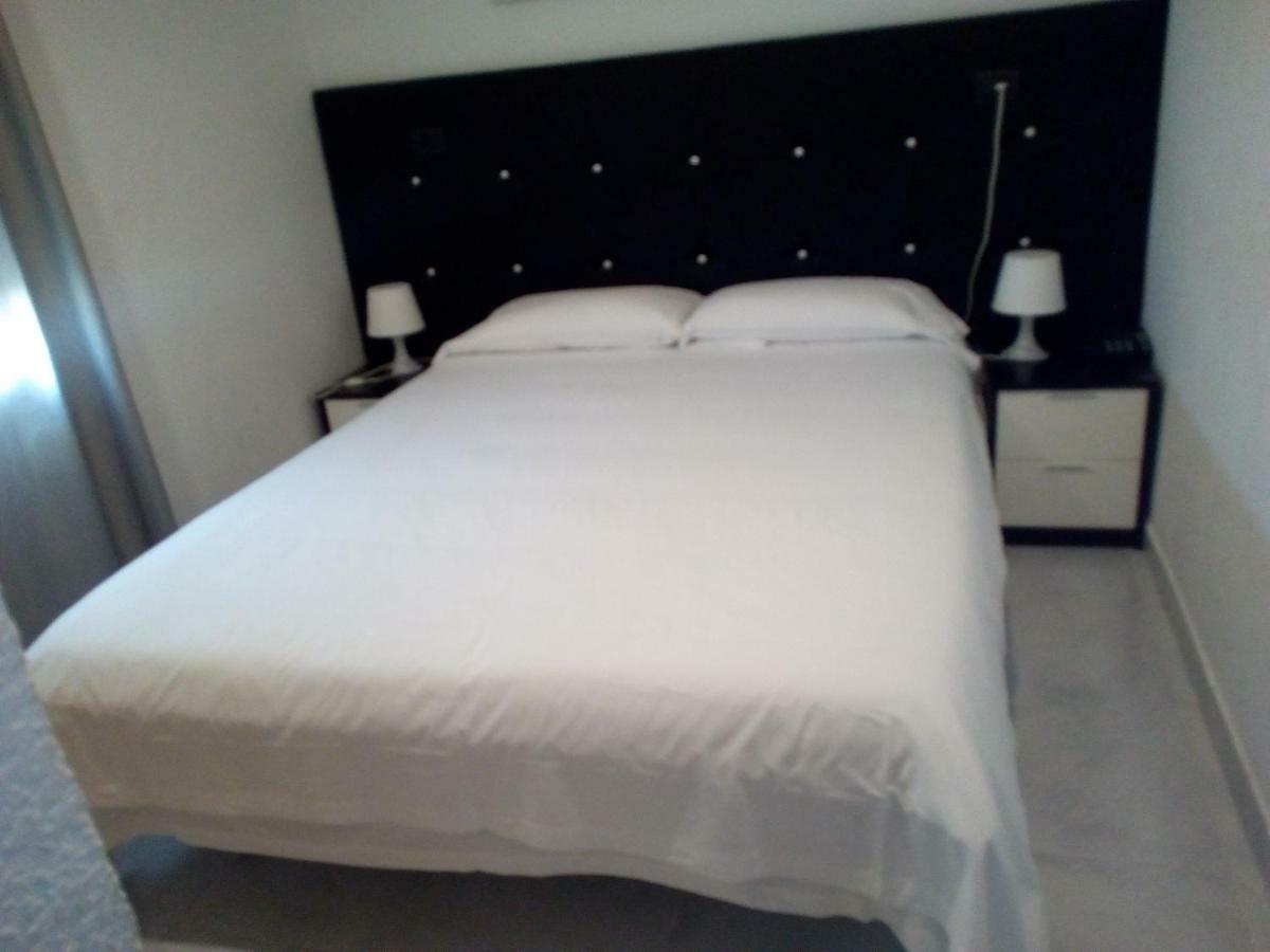 Hotel La Bilbaina Vitoria-Gasteiz Zimmer foto